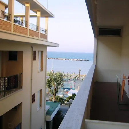 Elios Hotel 3*